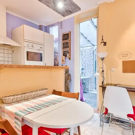 ❁ Spacious Studio Near Buttes Chaumont ❁ *
