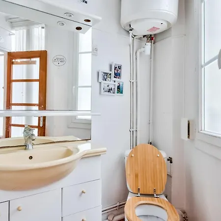 Lägenhet ❁ Spacious Studio Near Buttes Chaumont ❁ Paris