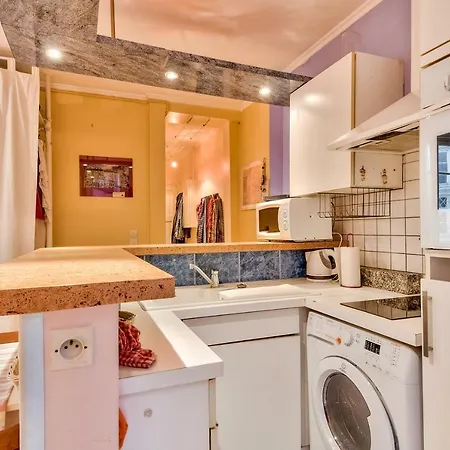 Lägenhet ❁ Spacious Studio Near Buttes Chaumont ❁ *
